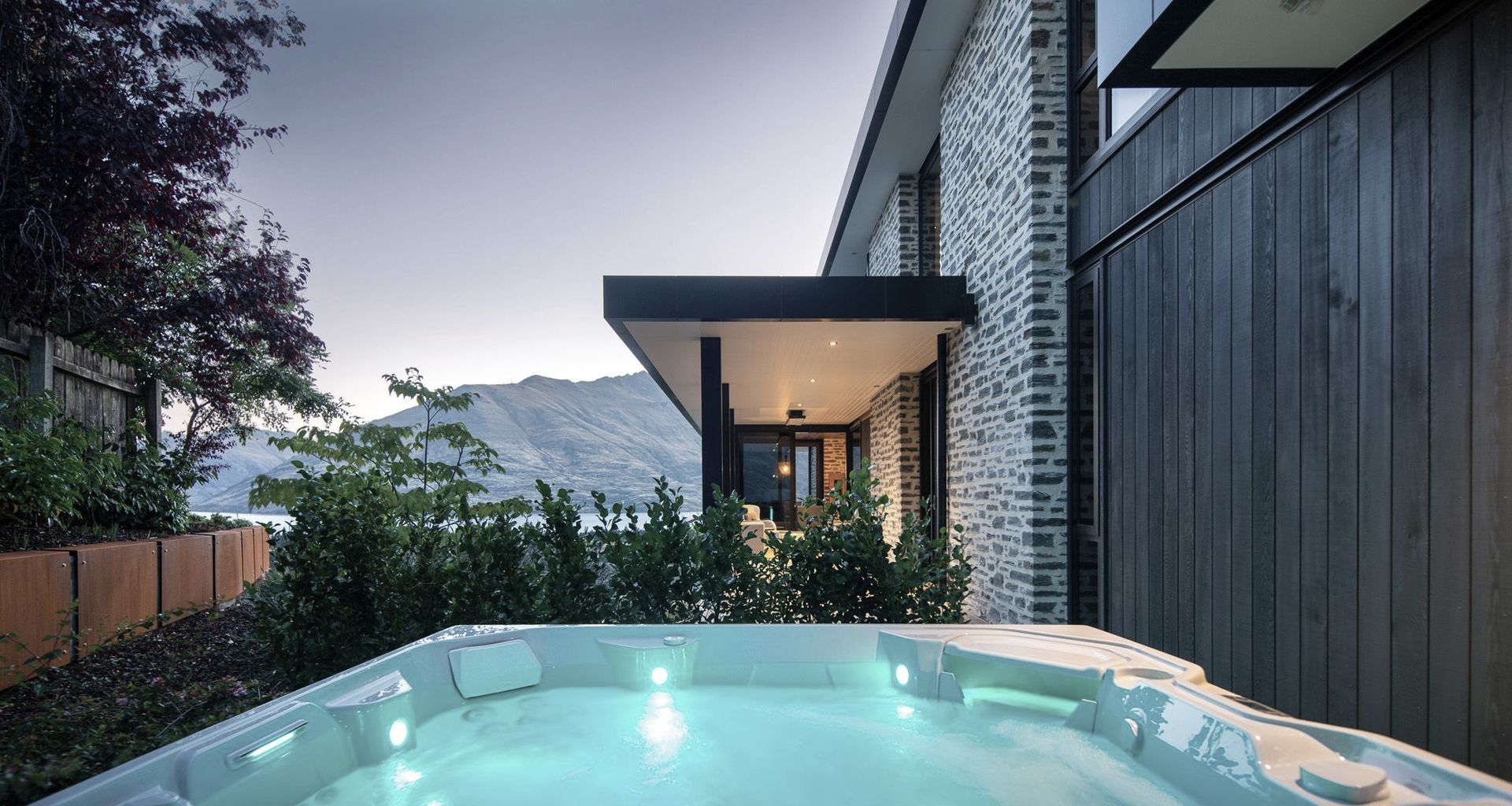 Wakatipu Heights banner