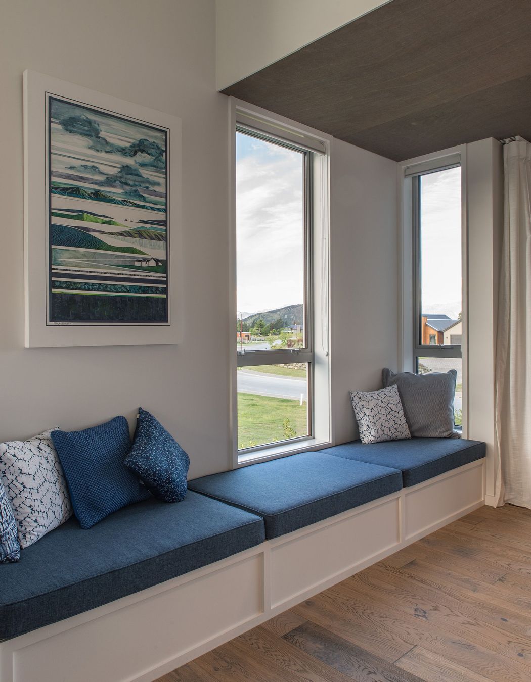 Photo by Simon Larkin