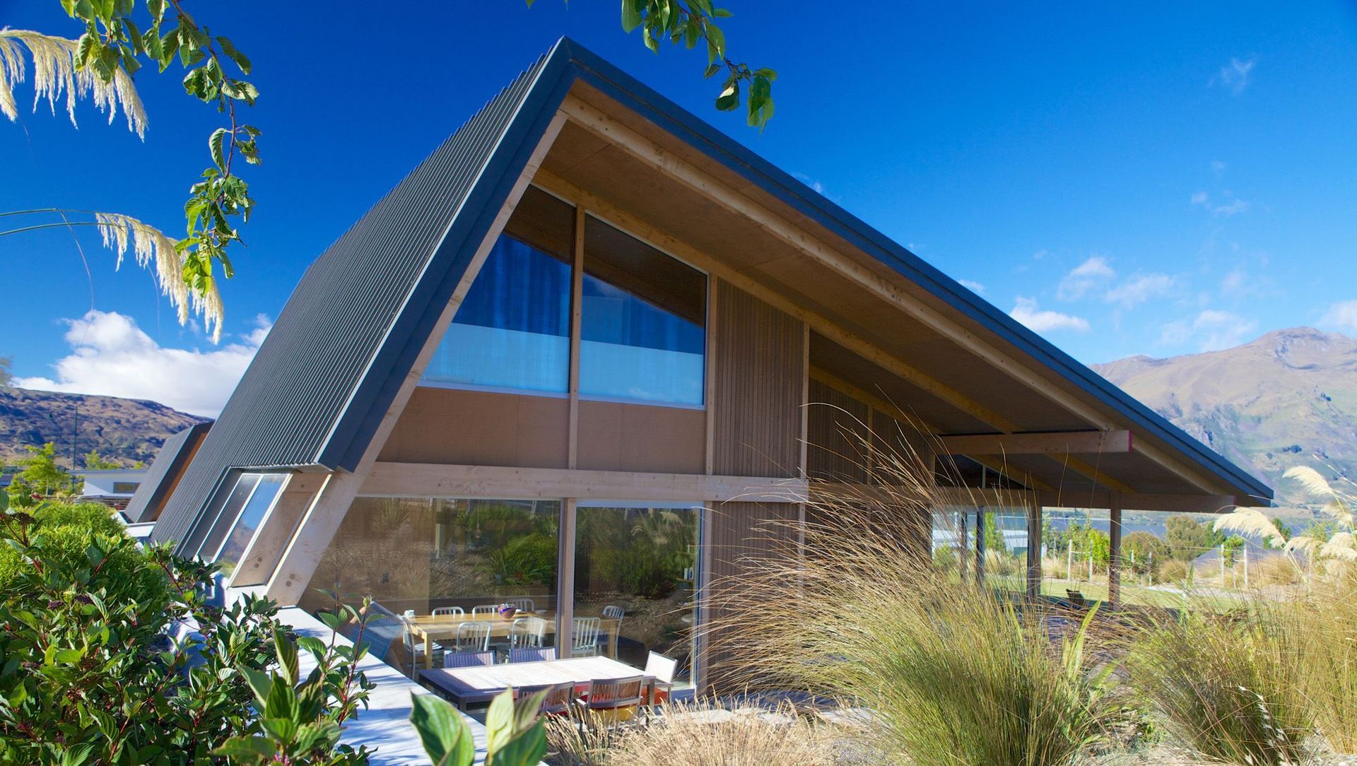 Wanaka House banner