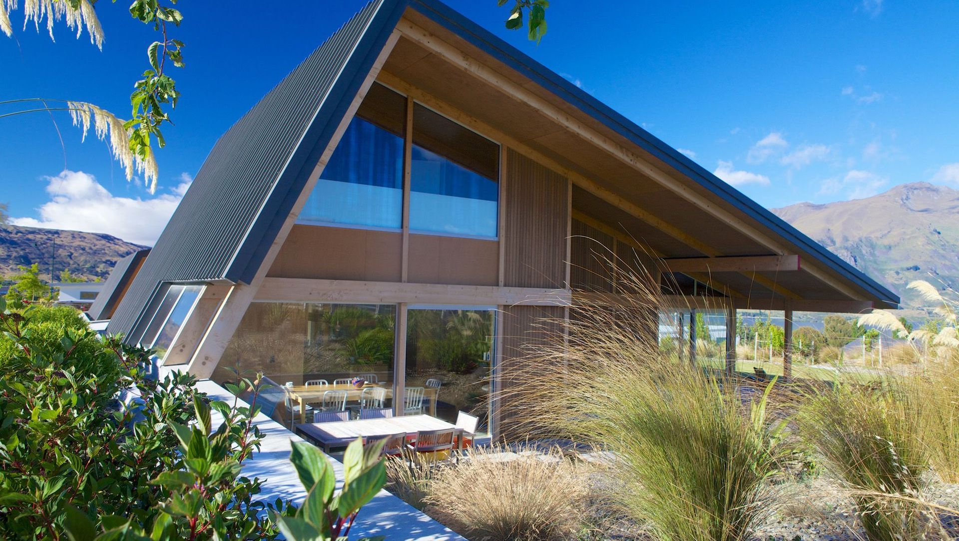 Wanaka House banner