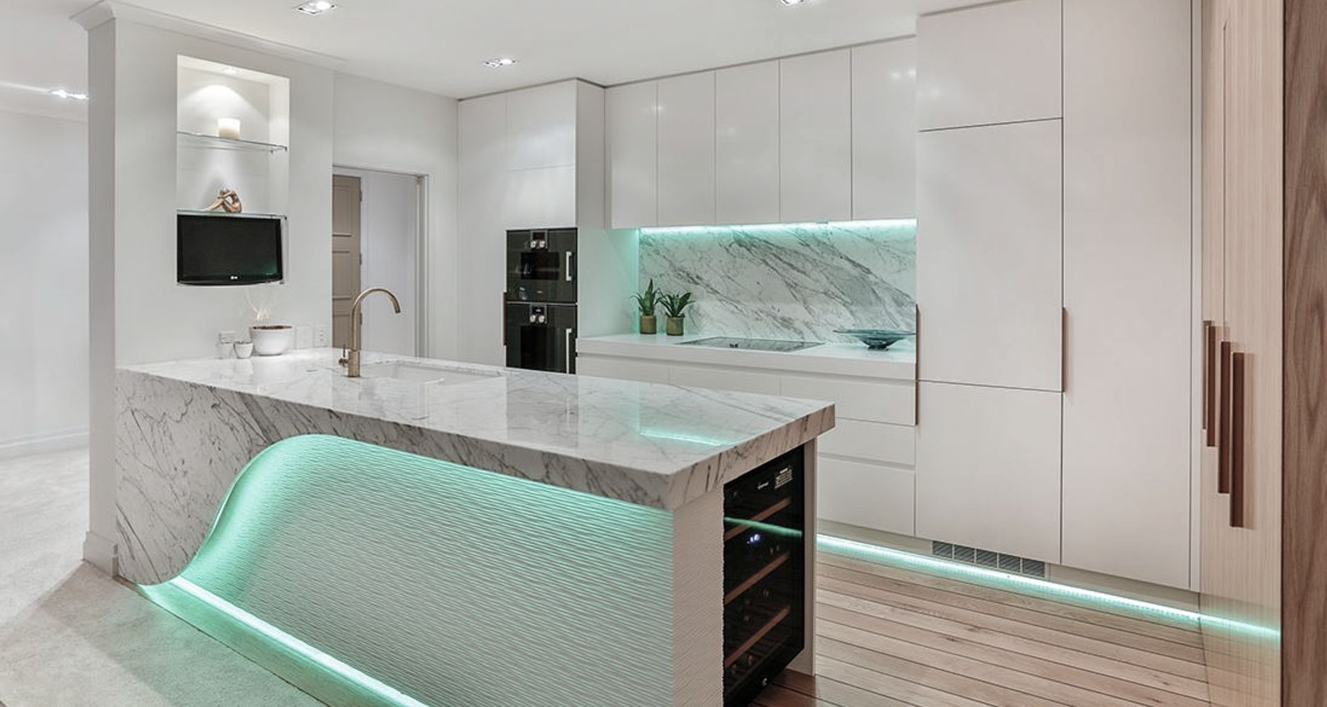 Waterfront Apartment Kitchen banner