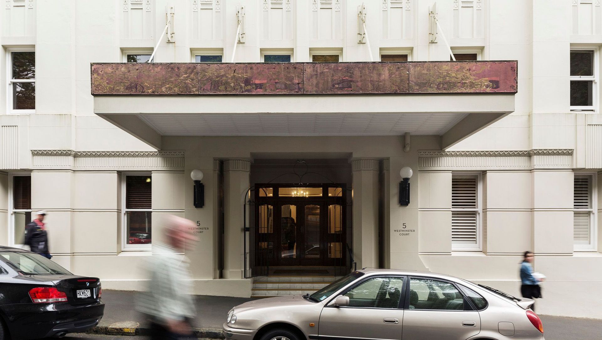 Westminster Apartment banner