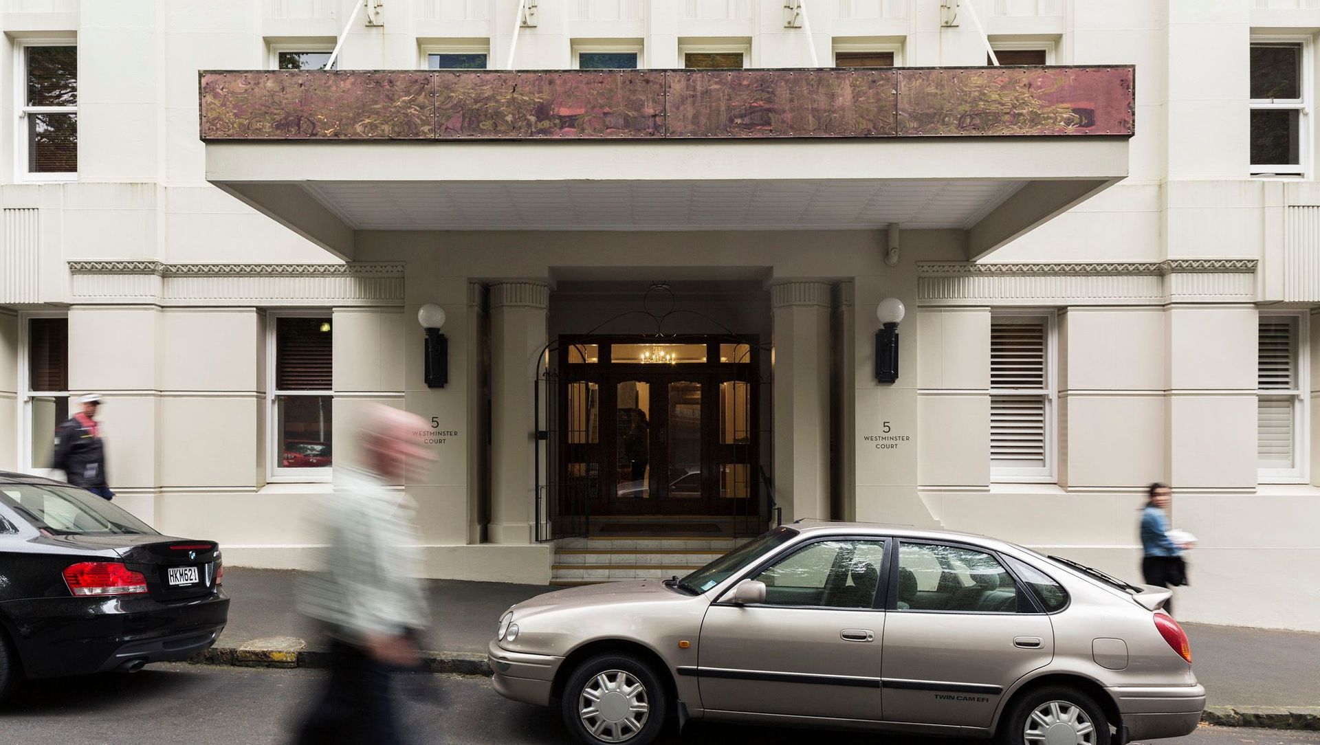 Westminster Apartment banner