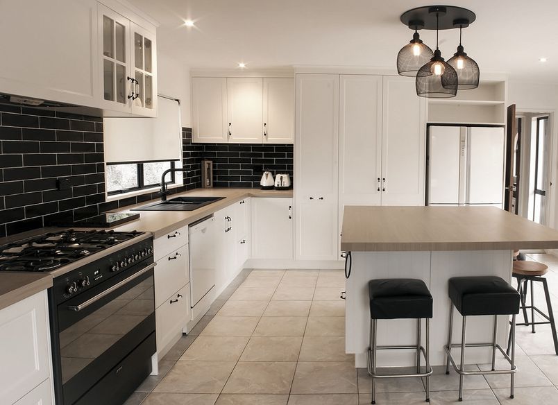 Whakamarama Kitchen II