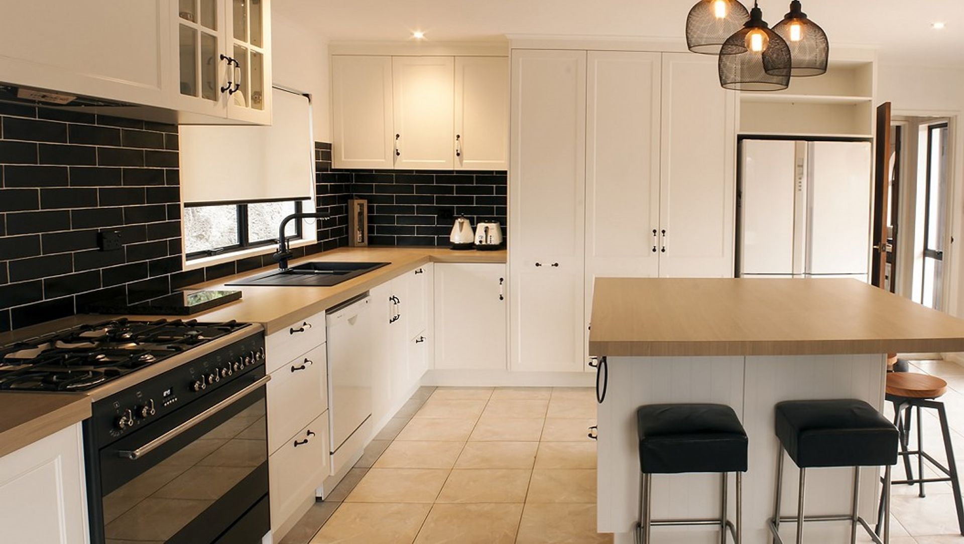 Whakamarama Kitchen II banner