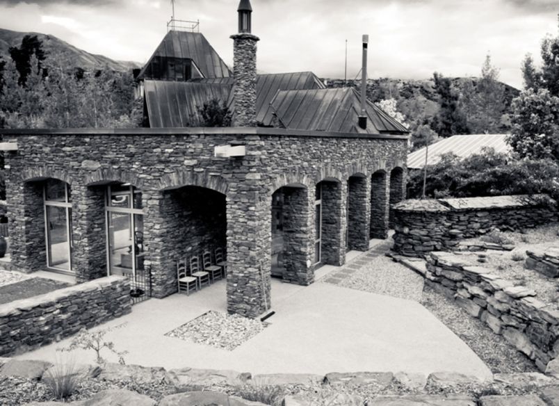 Whakatipua House