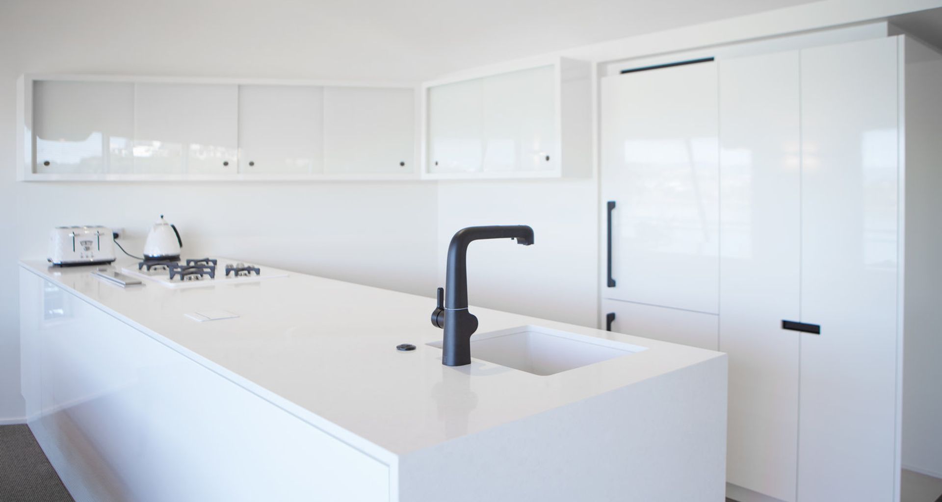 A White Kitchen Design banner