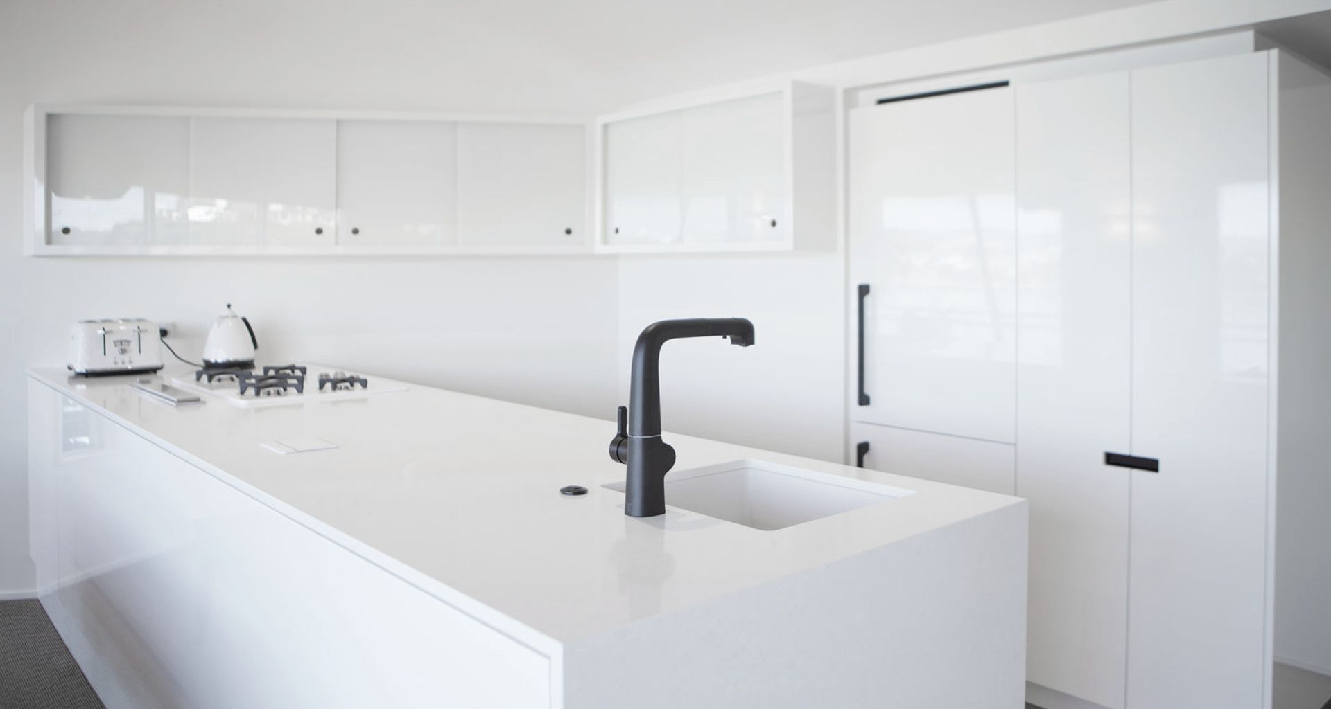 A White Kitchen Design banner