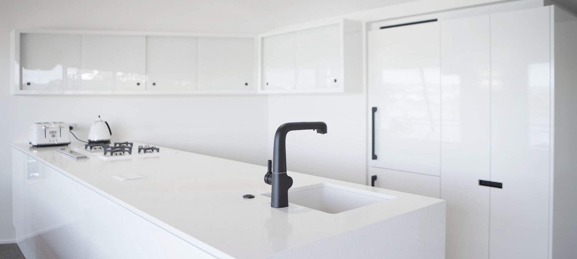 A White Kitchen Design banner