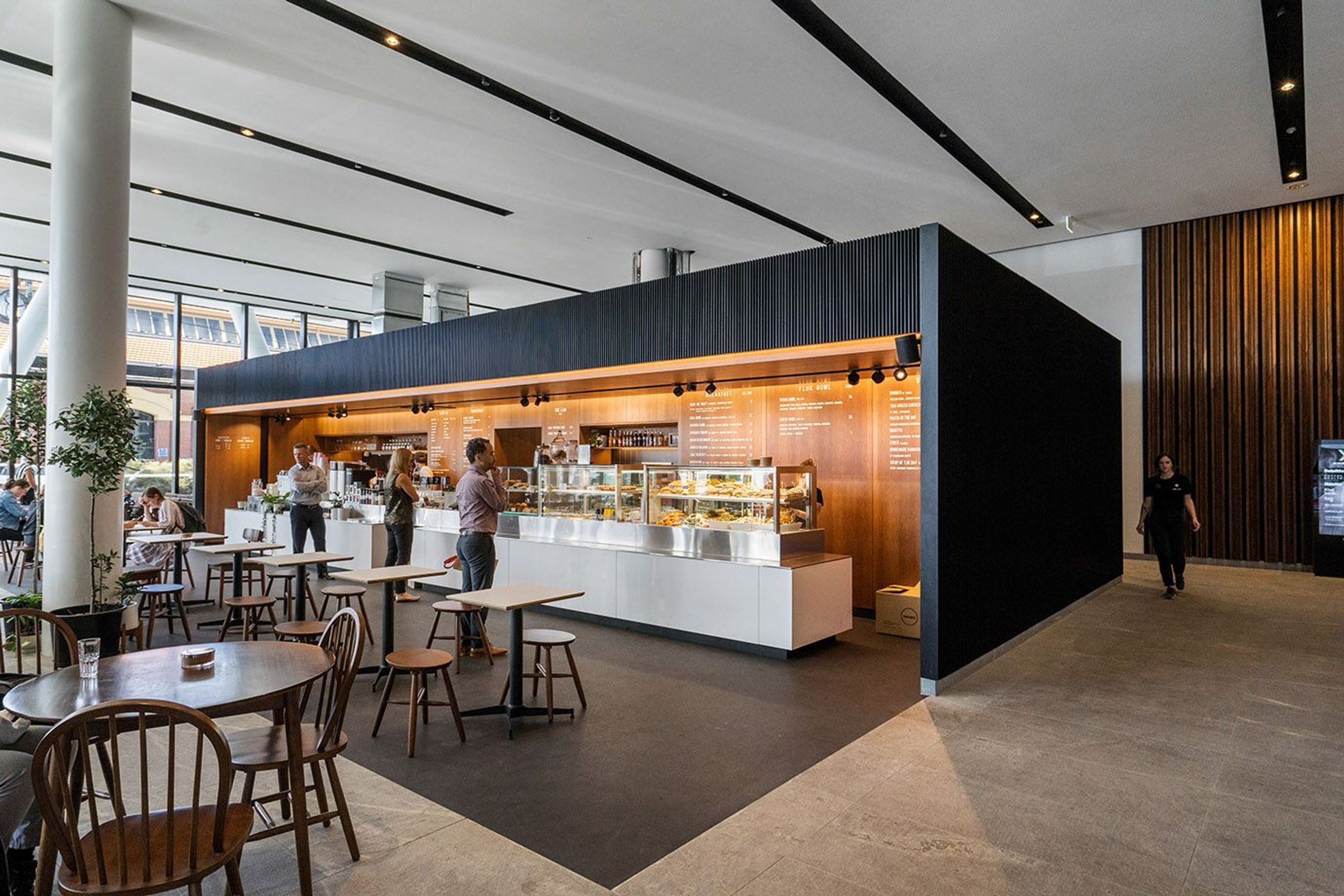 Located inside New Zealand’s most seismic-resistant tall building, XXCQ cafe sit prestigiously inside the ground lobby space of the landmark Wellington building.