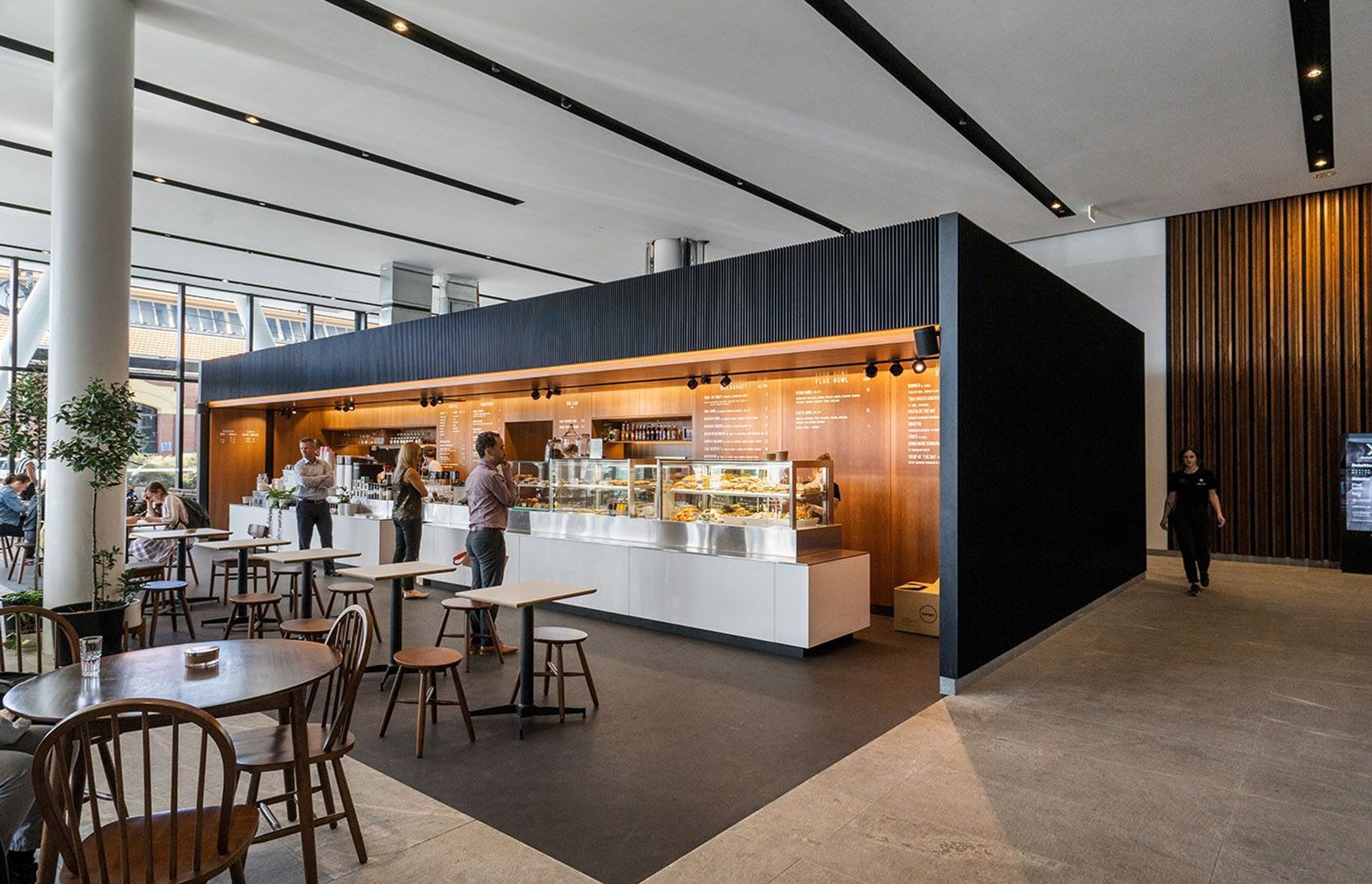 Located inside New Zealand’s most seismic-resistant tall building, XXCQ cafe sit prestigiously inside the ground lobby space of the landmark Wellington building.