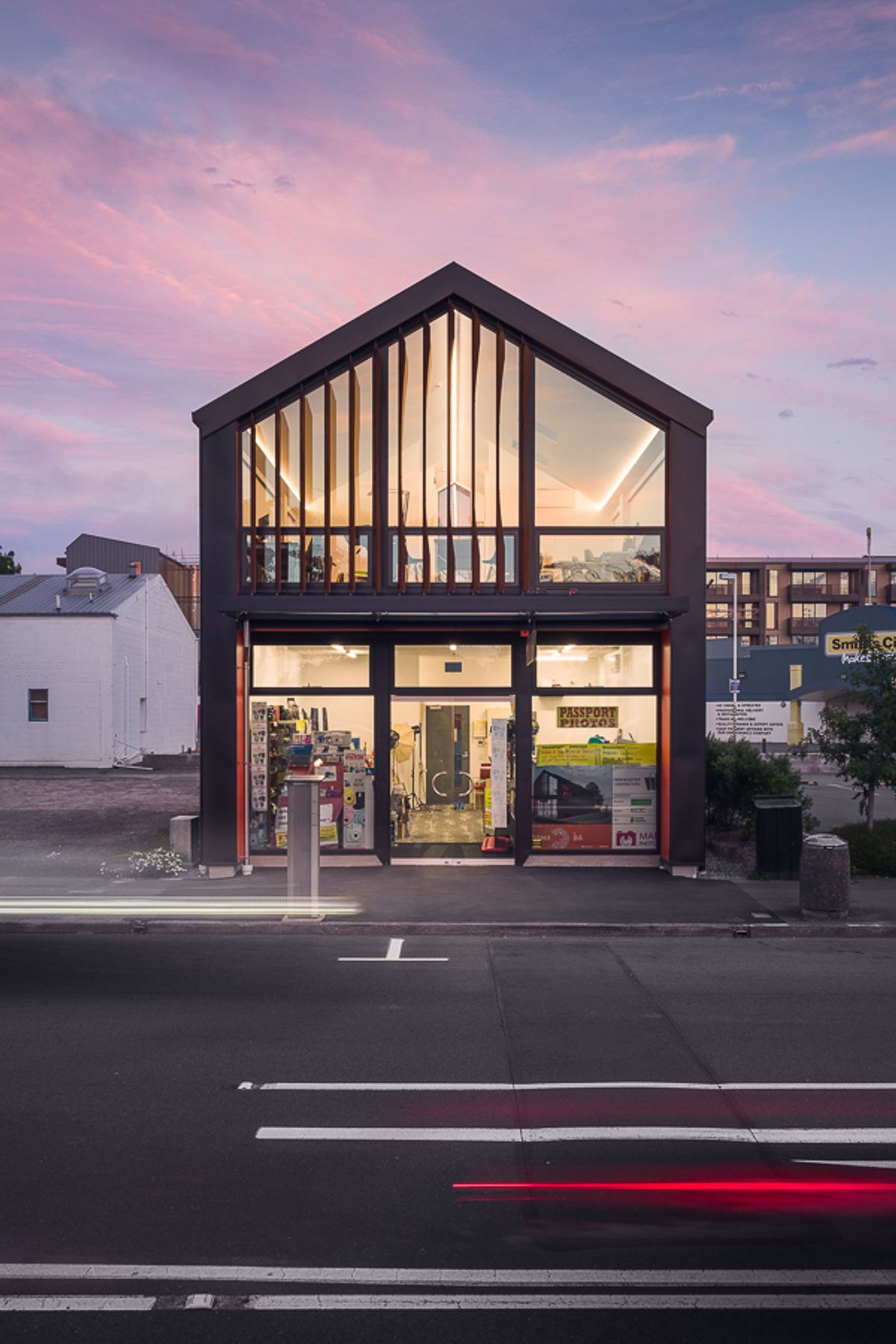 564 Colombo Street - Mak's Cameras Building & Solarchitect upstairs