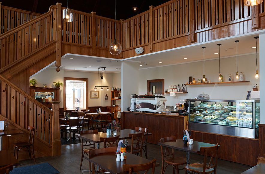 Zenders Cafe and Venue