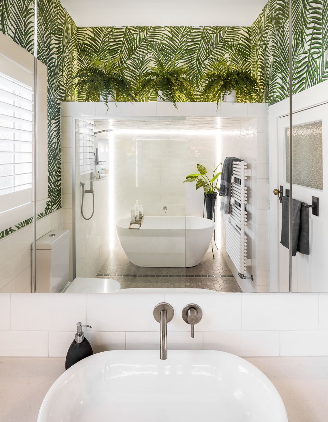 Sumner Beach House, Christchurch<br />Design by Linetype Architectural