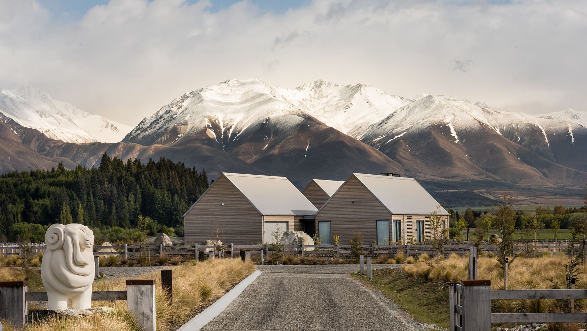Architecturally designed 3 bedroom home with breathtaking views of the Southern Alps and surrounding areas. 
