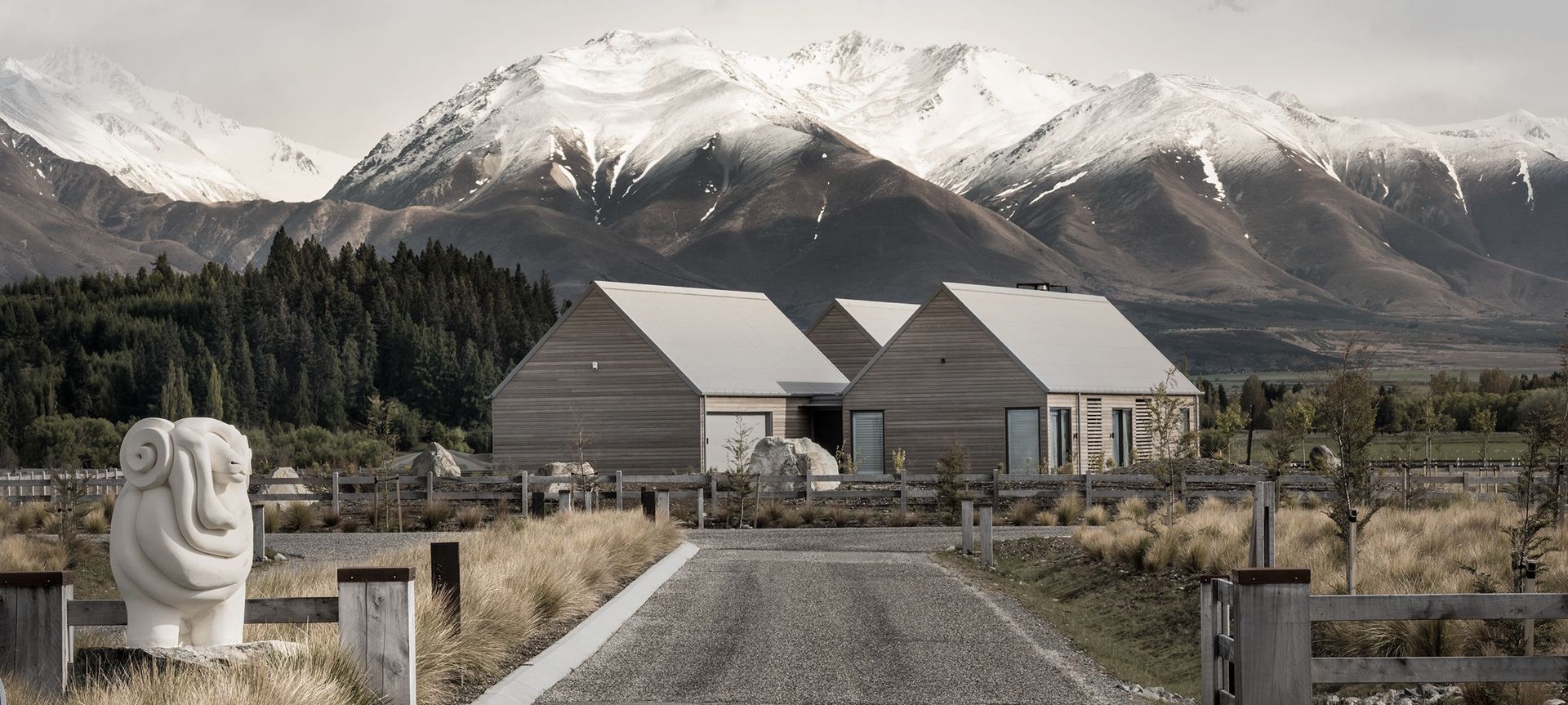 Architecturally designed 3 bedroom home with breathtaking views of the Southern Alps and surrounding areas. 