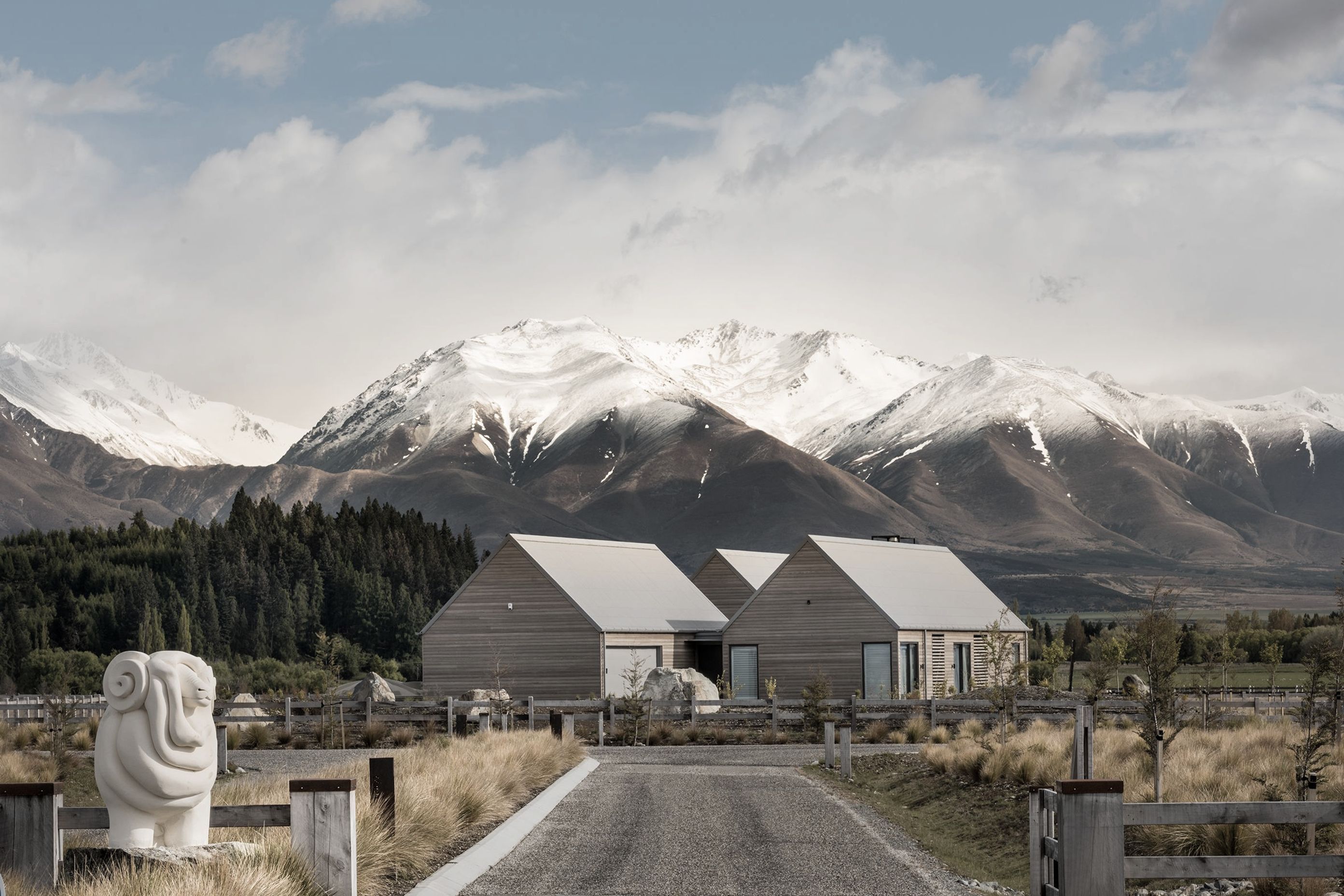 Architecturally designed 3 bedroom home with breathtaking views of the Southern Alps and surrounding areas. 