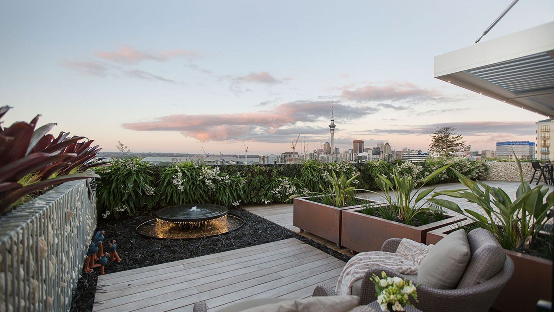 Freemans Bay Apartment & Green Wall banner