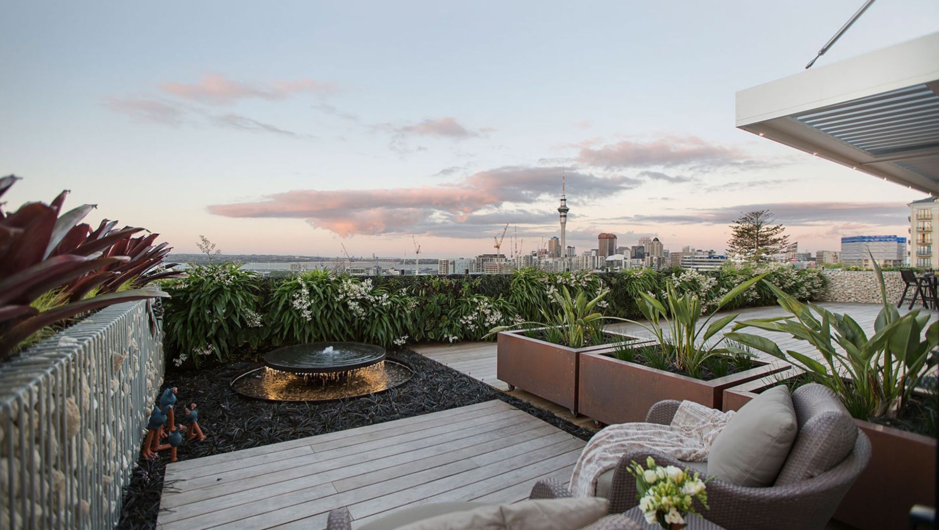 Freemans Bay Apartment & Green Wall banner