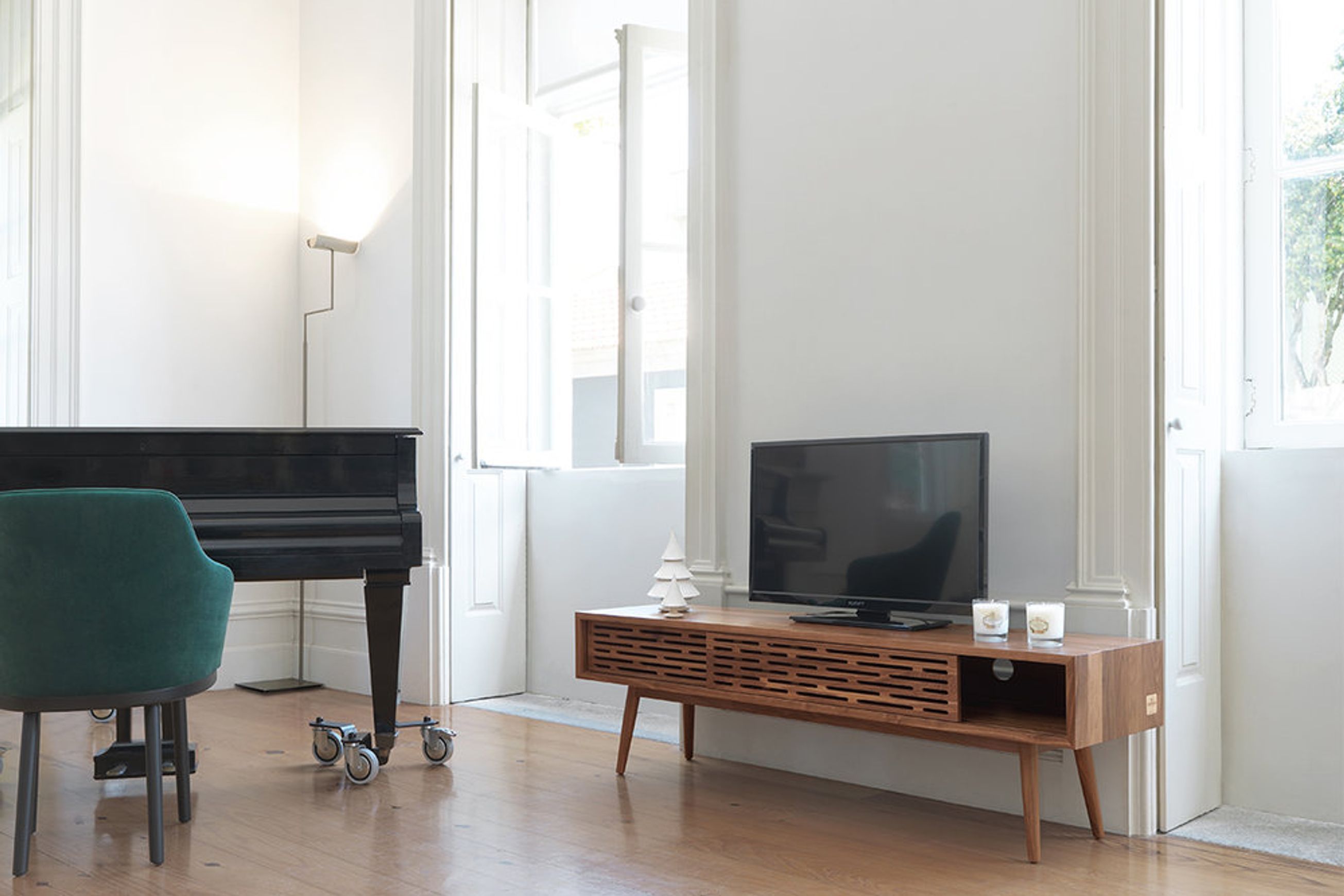 Radio Sideboard