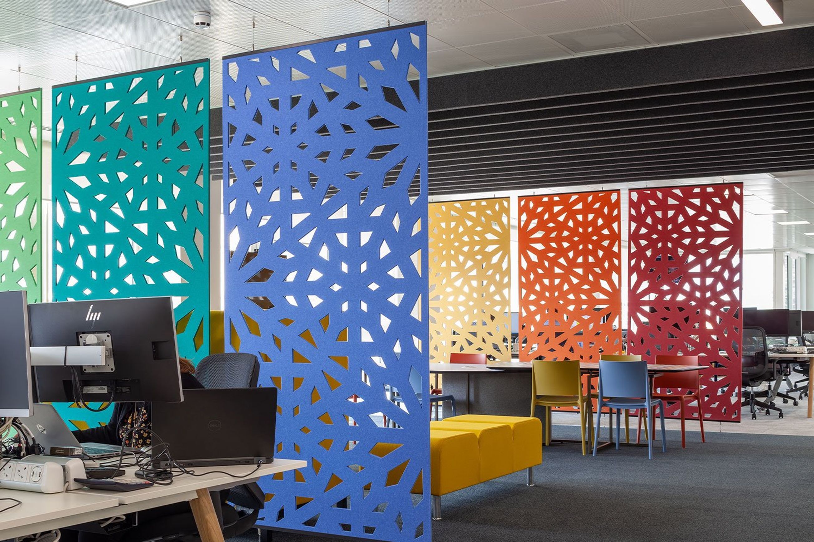 Cascade Hanging Screens and Acoustic Partitions