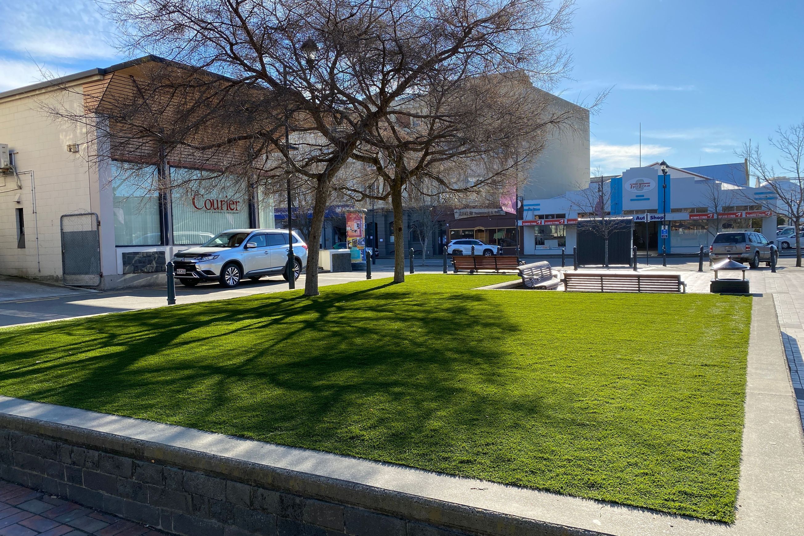 Restaurant Cafe Artificial Turf | Landscaping Grass by SmartGrass