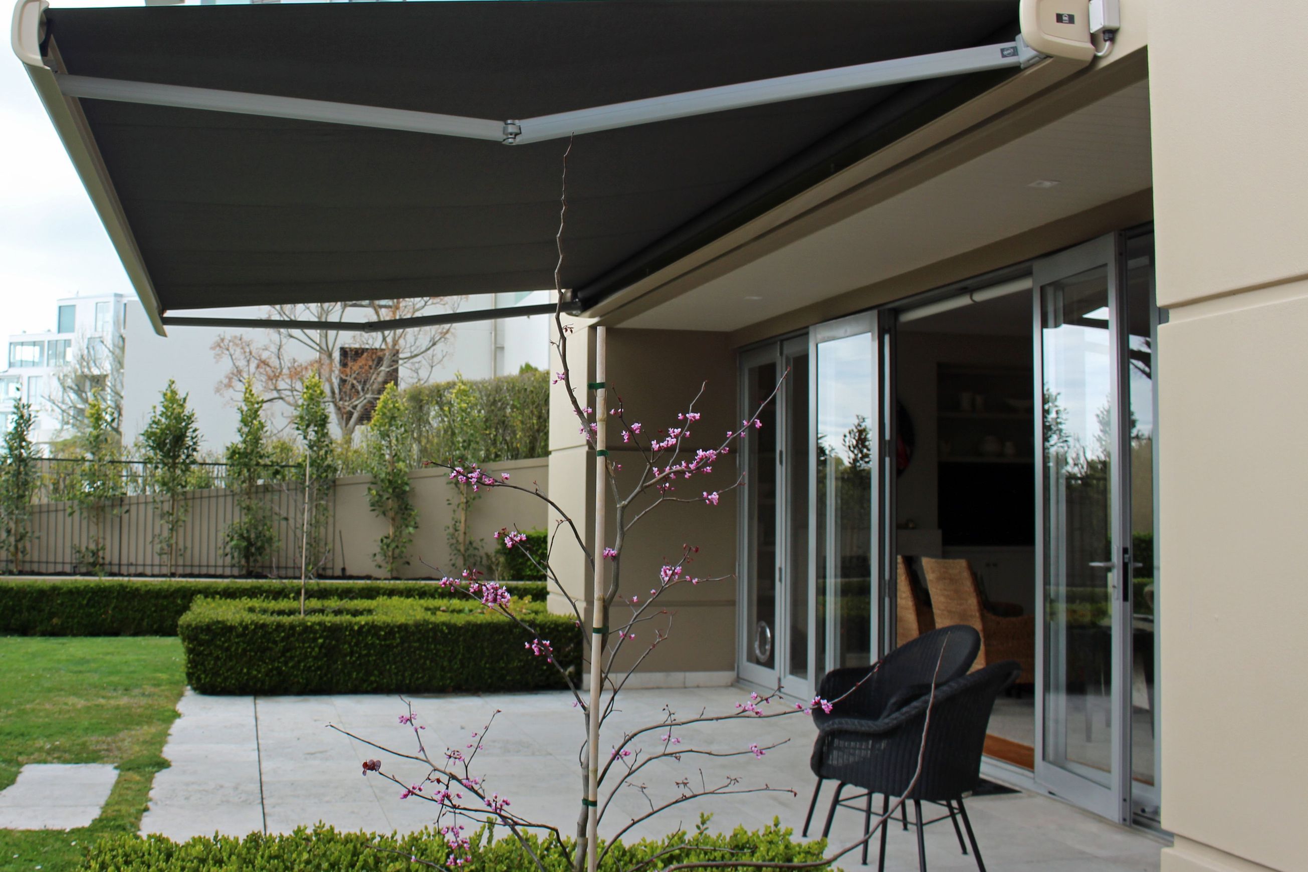 Soleia™ Retractable Box Awning