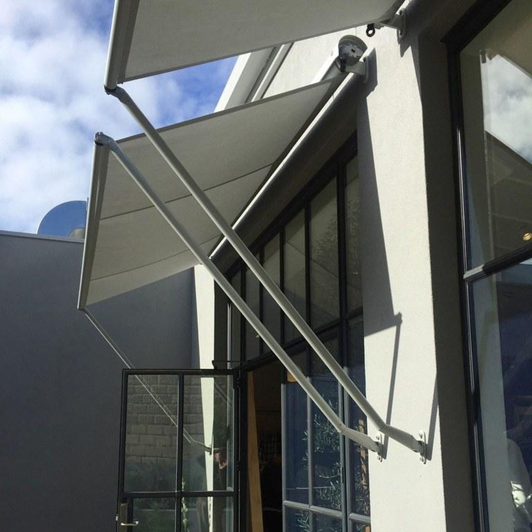 Drop Arm Awnings | Warema
