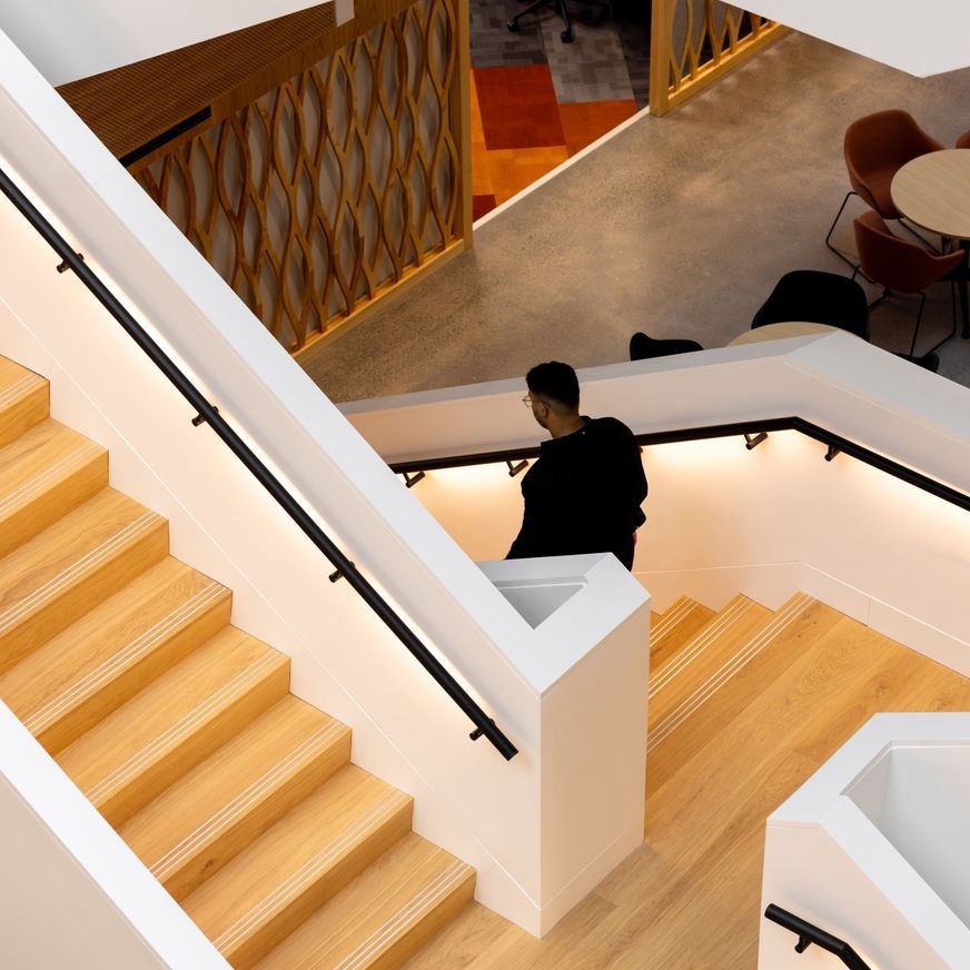 HB525 Stair Rail Bracket with Wiring Capability for Handrails