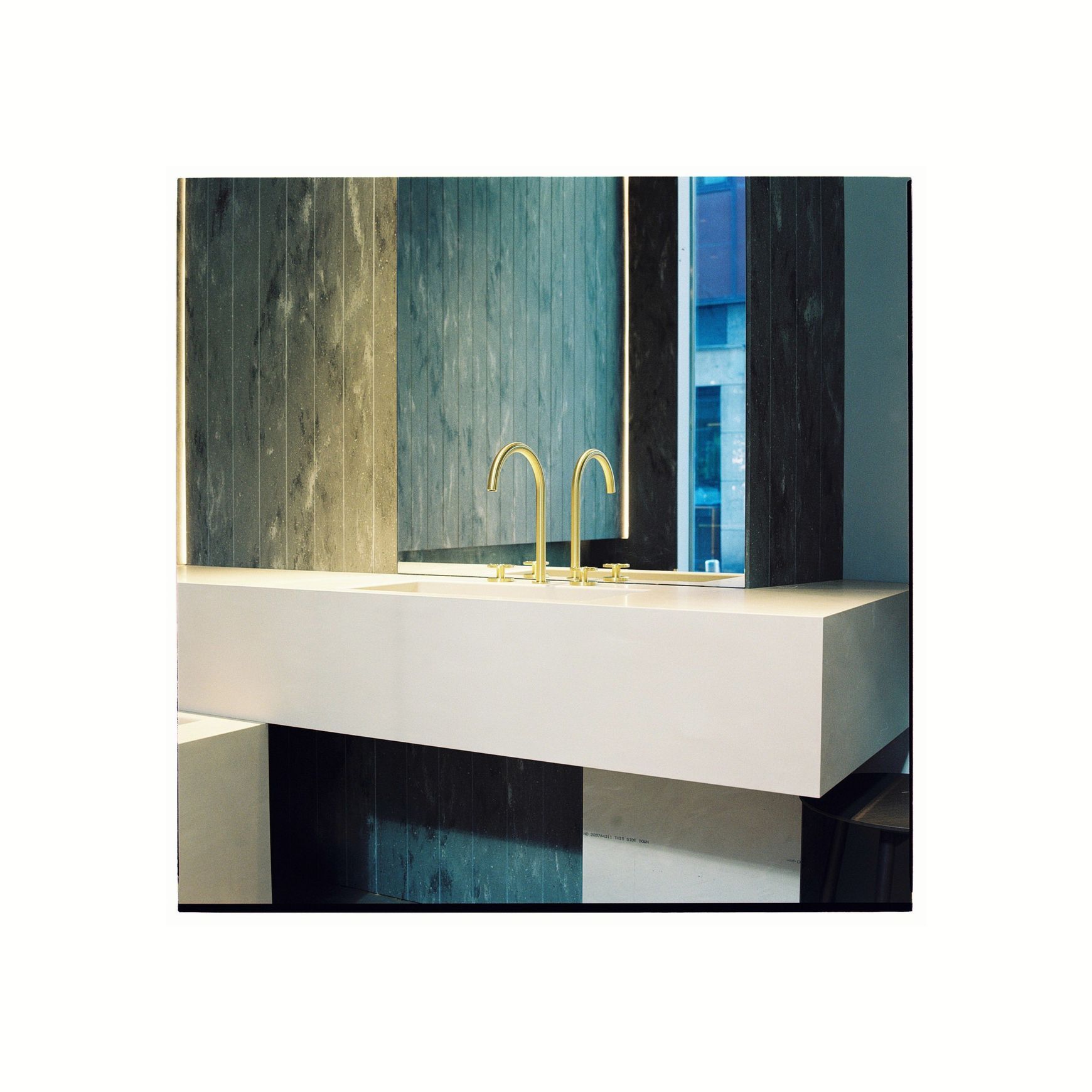 Valvola02 Collection by QUADRO