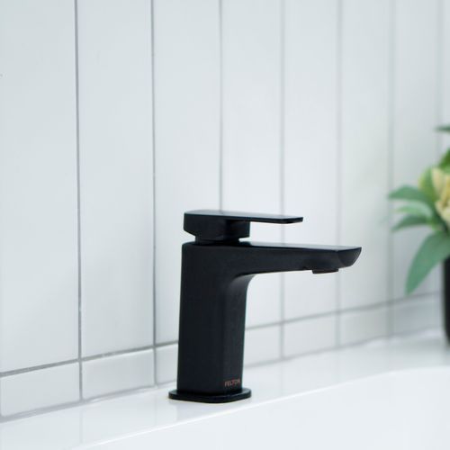 Axiss II Basin Mixer