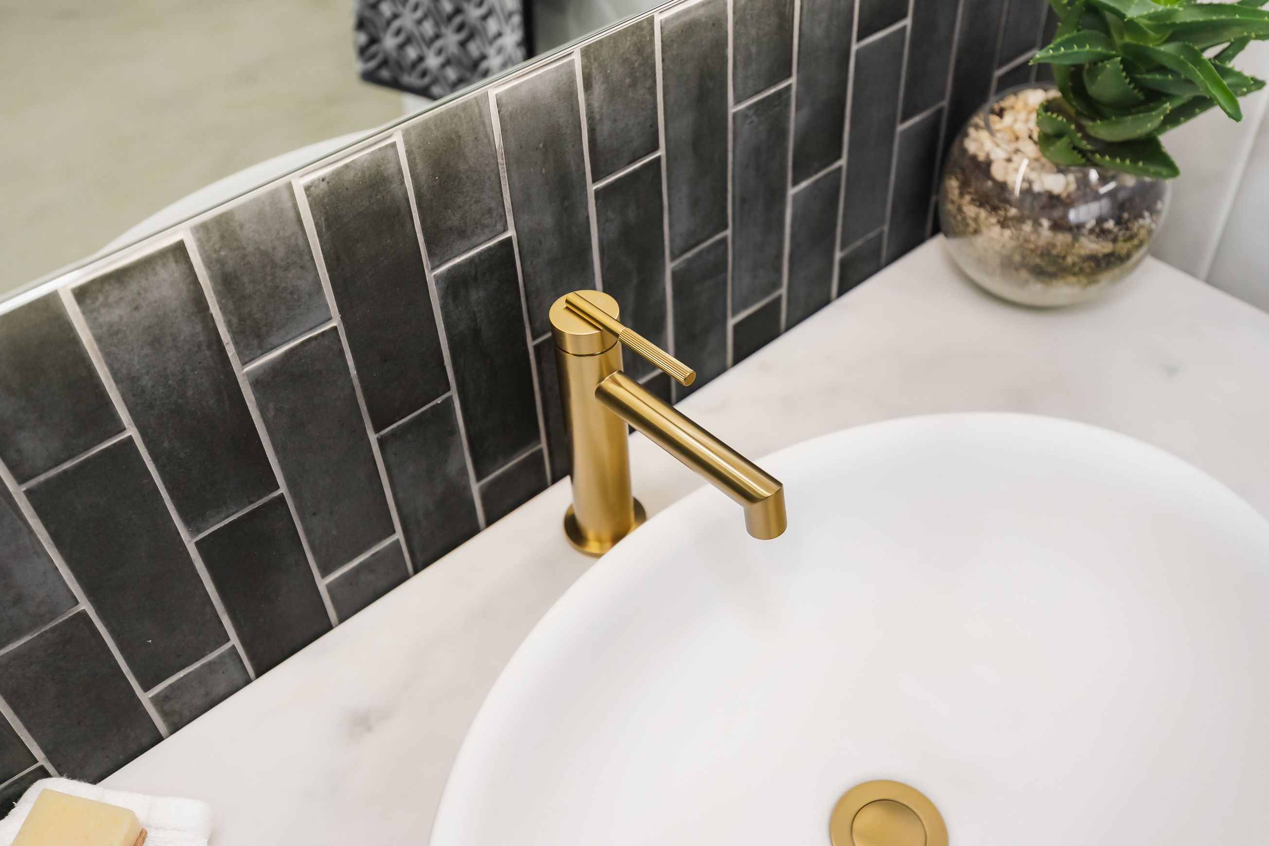 Caddence Basin Mixer Brushed Brass