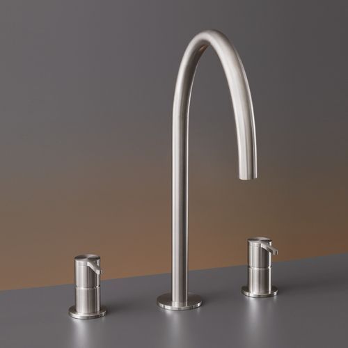 NNOVO 3 Hole Mixer by CEA