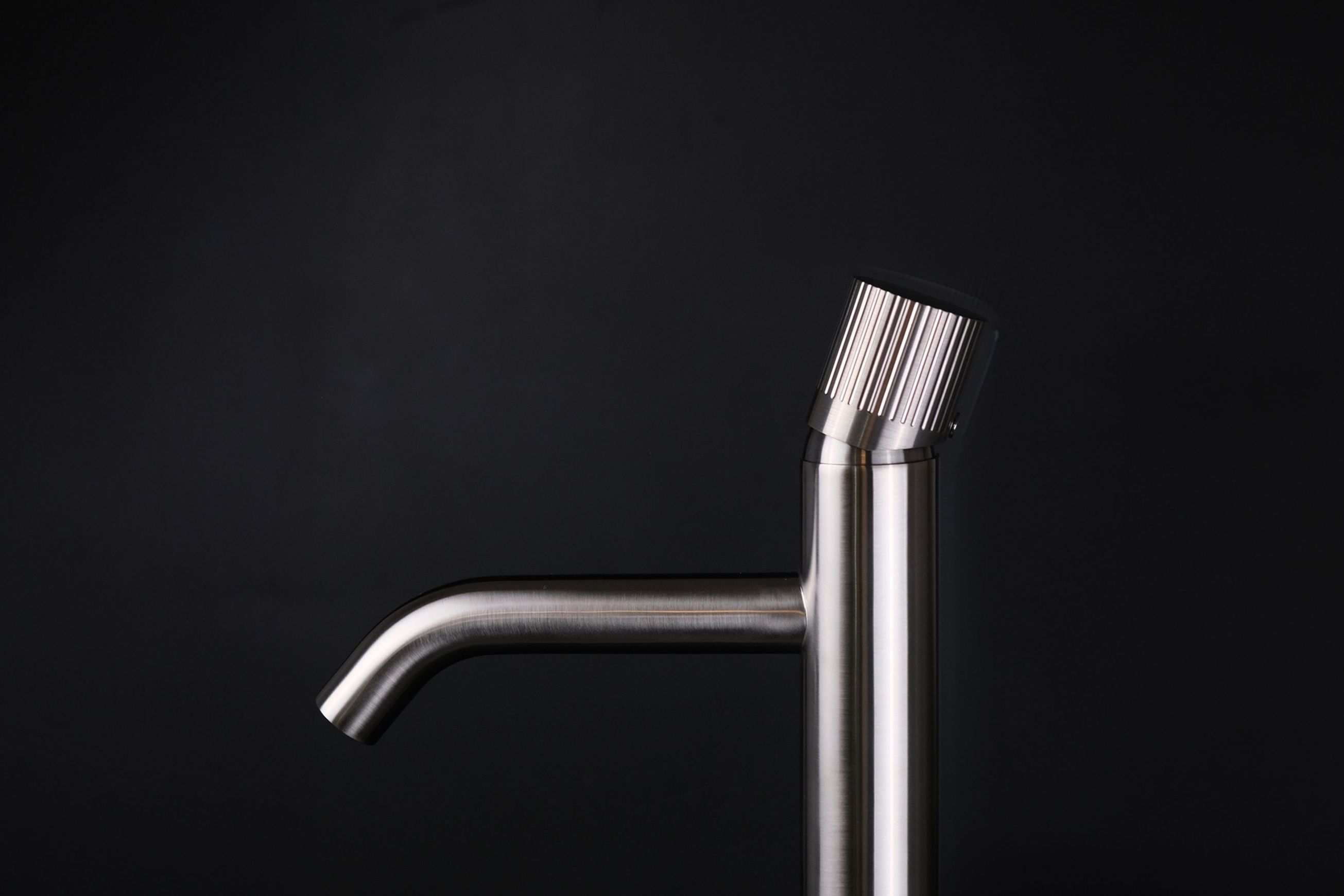 PETTINE BASIN MIXER