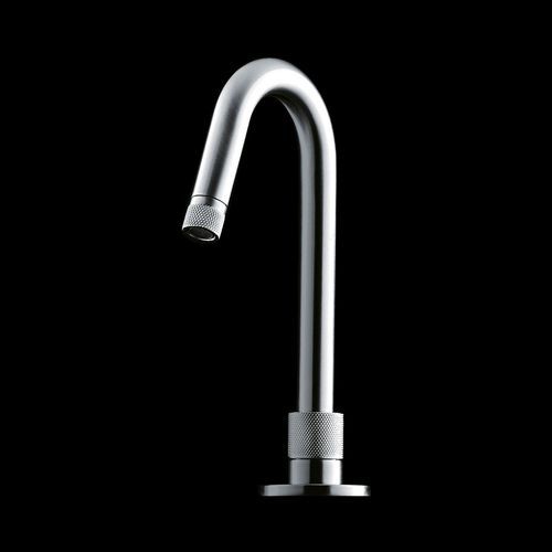 Minimal Top-mounted Tap For Washbasin