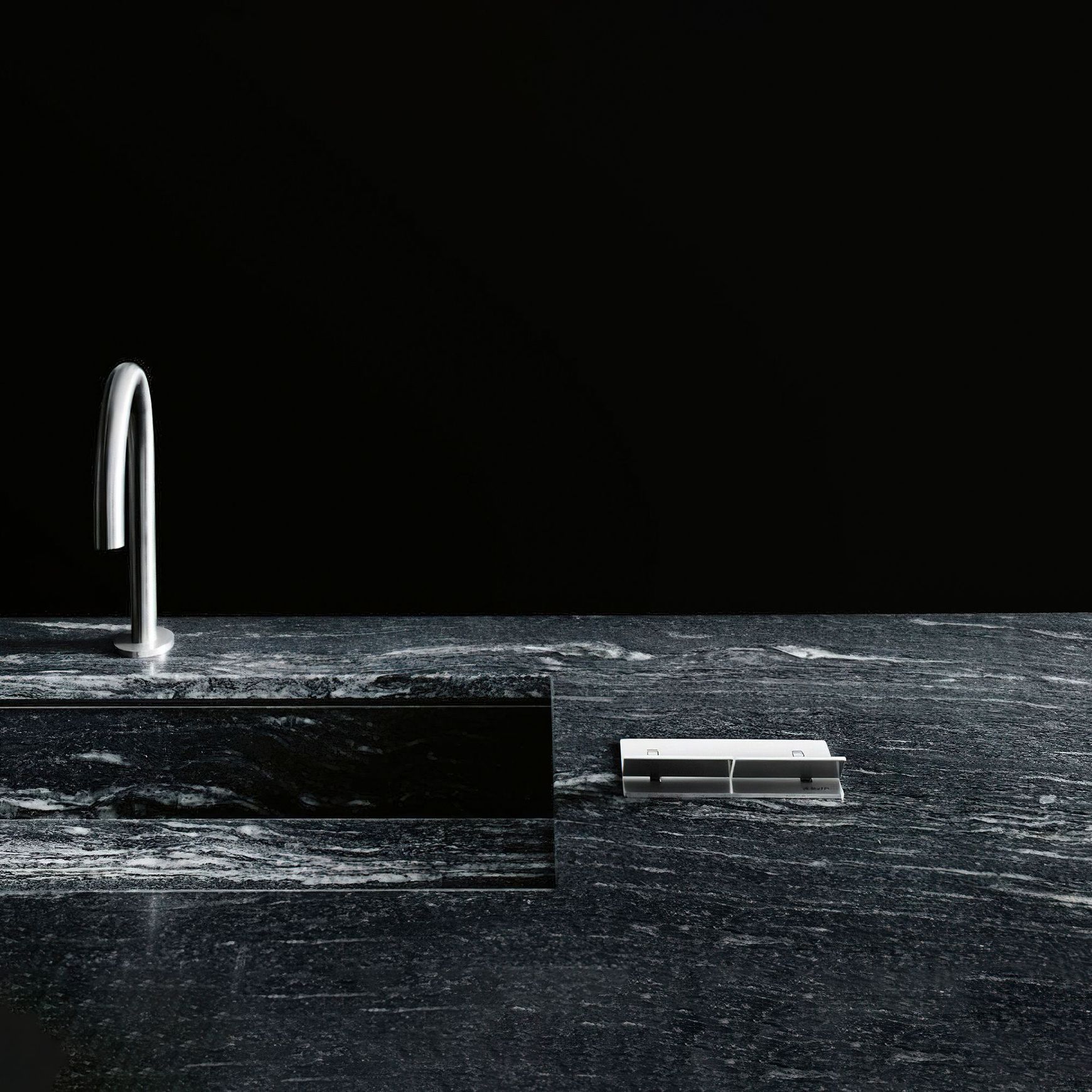Pietra Washbasin by Boffi
