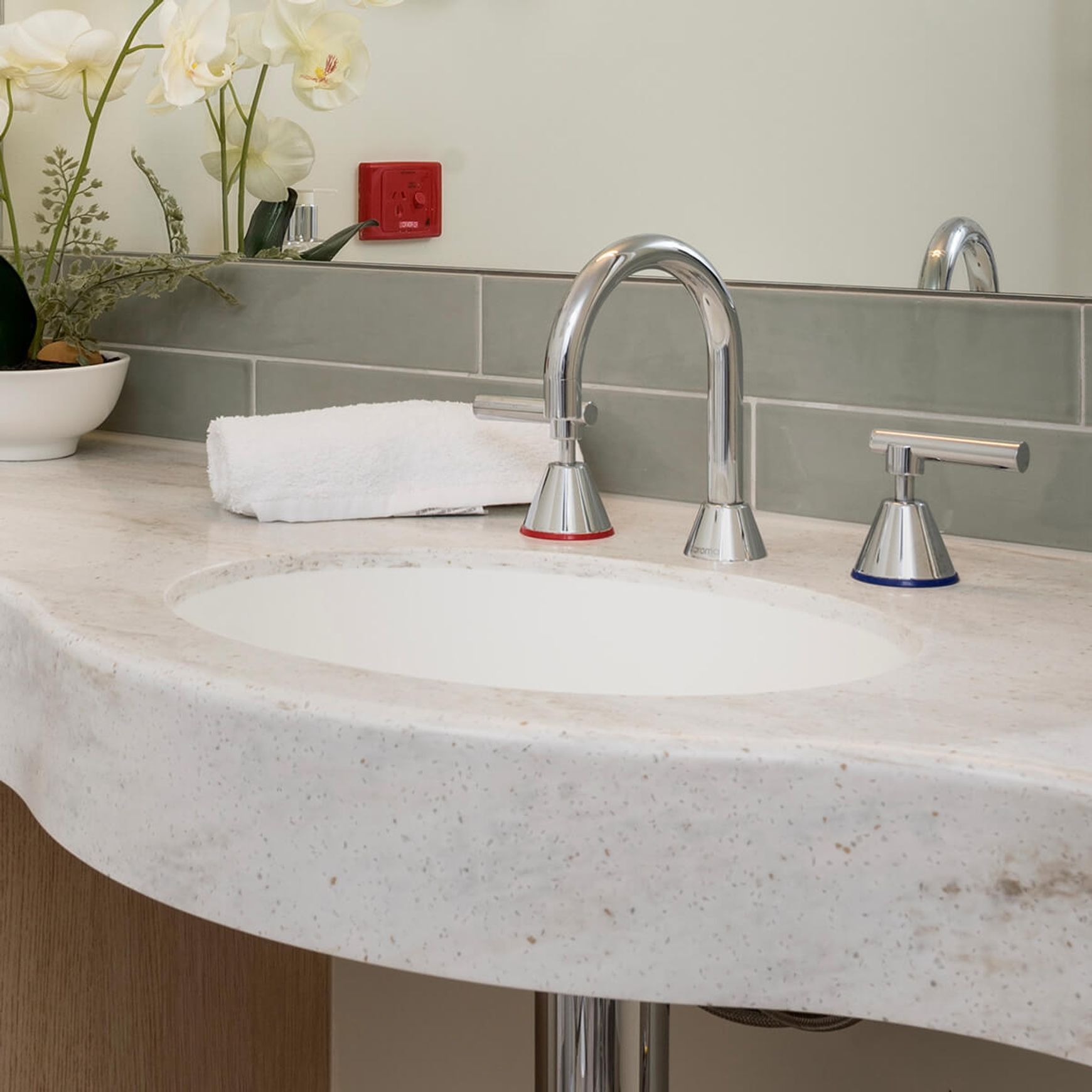 820 Basin