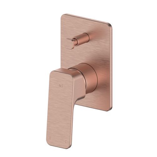 Swept Shower | Bath Diverter Mixer