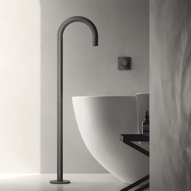 Buddy Floor Mount Bath Spout