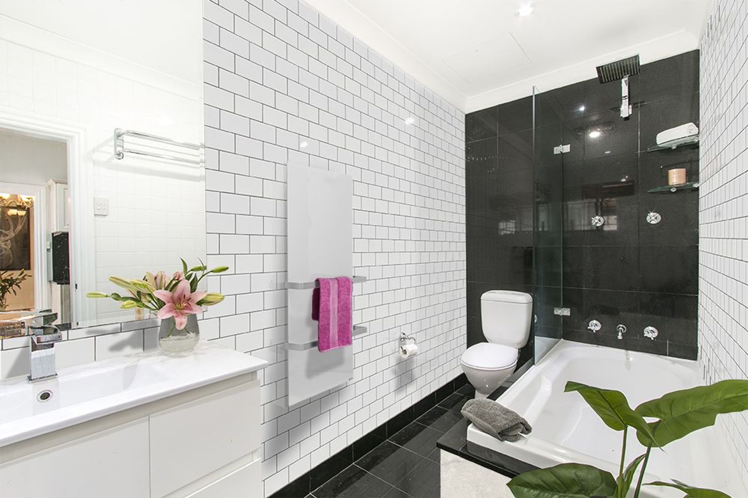 Select XLS — Bathroom & Towel Heater