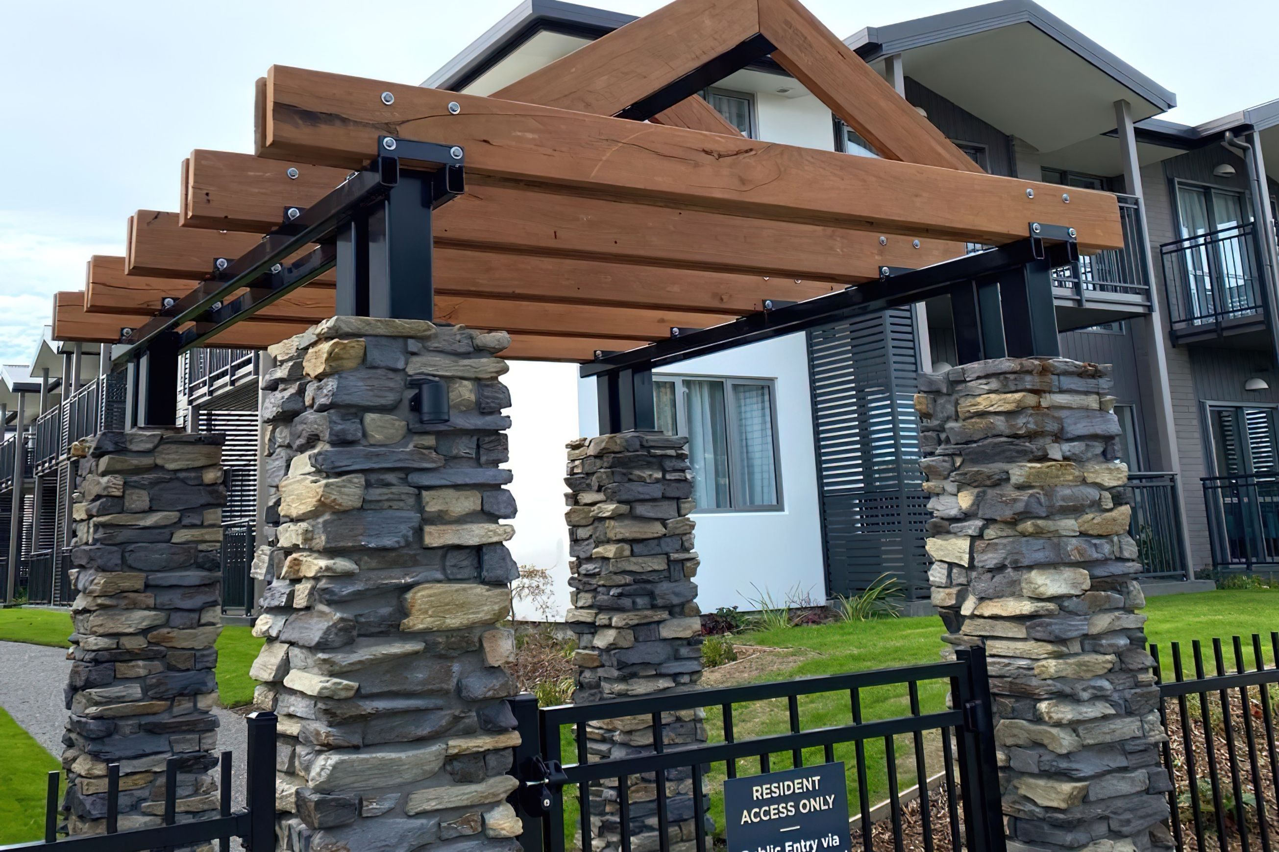 Structural Hardwood - Spotted Gum / Grey Iron Bark