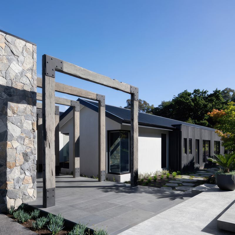 Timber Posts & Beams