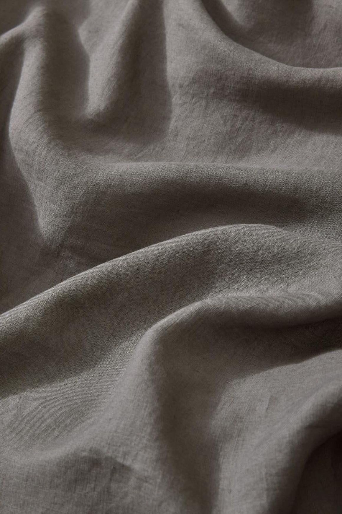 Ravello Linen Fitted Sheet - Charcoal | Weave Home Bed Linen