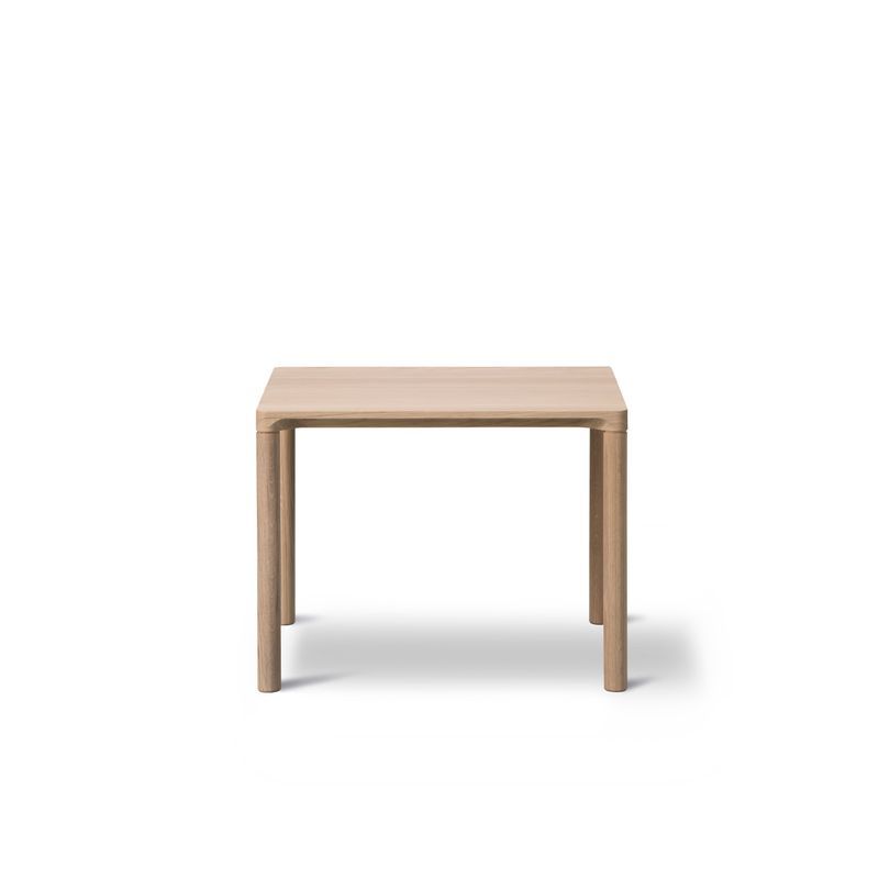 Piloti Side Table Model 6705 by Fredericia