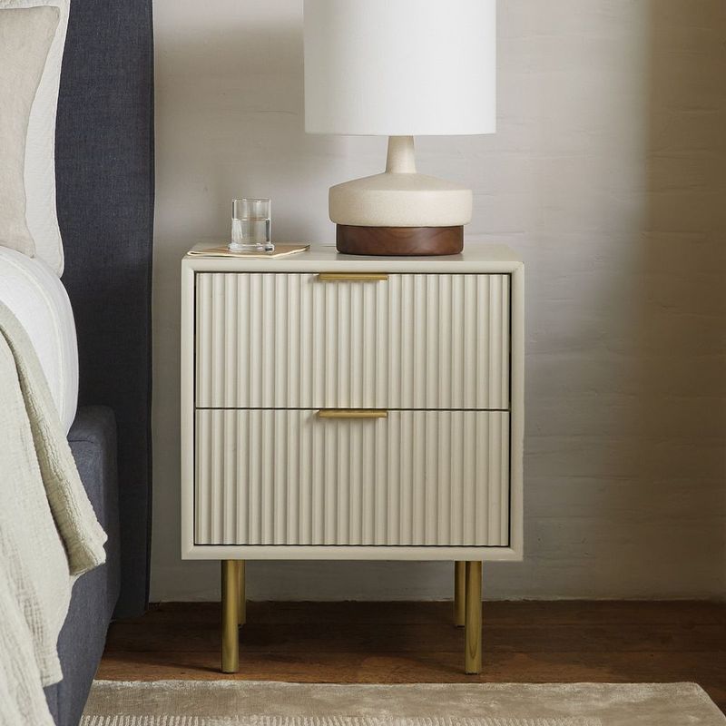 Quinn Closed 2-Drawer Bedside Table