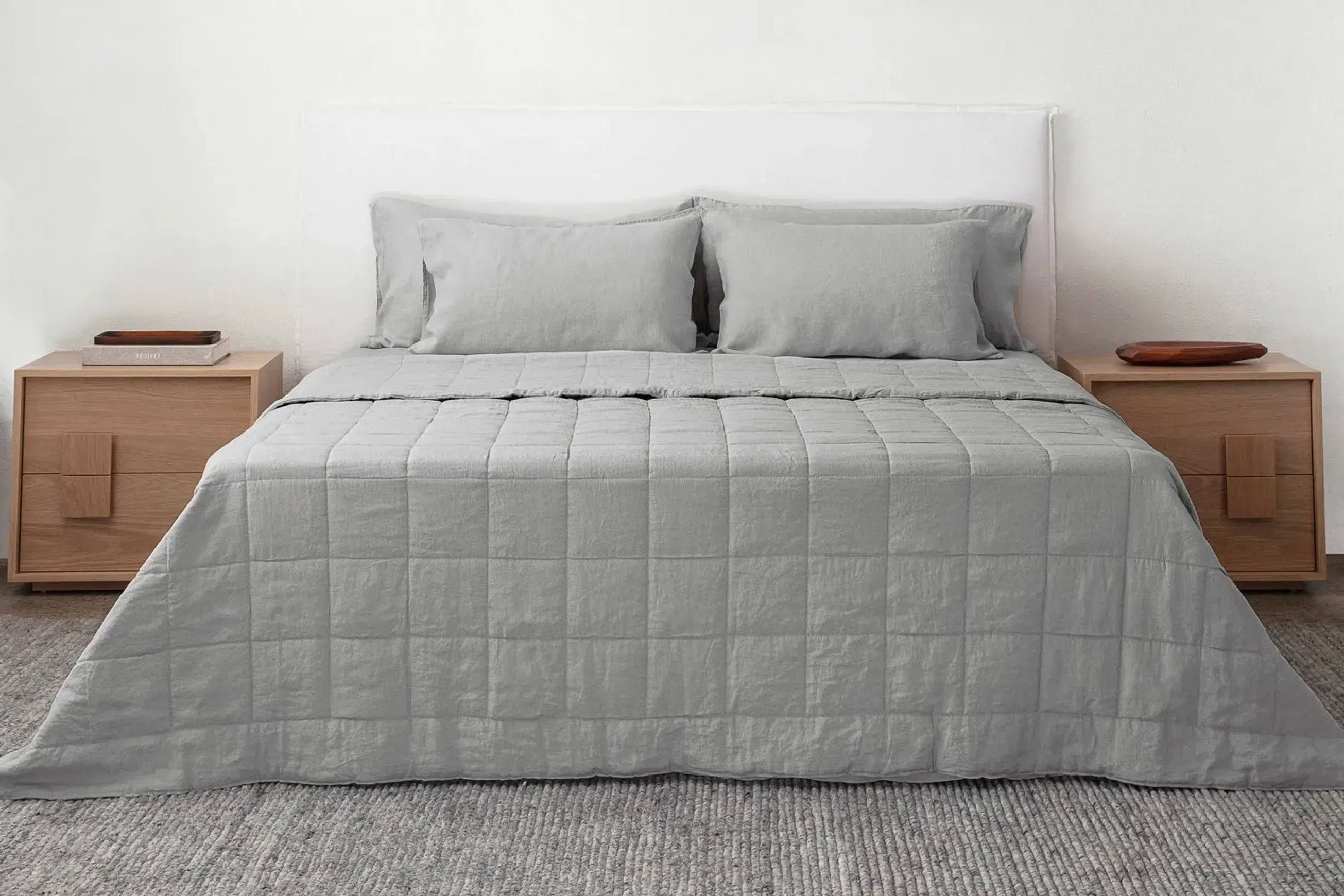 Wool-filled Linen Quilts