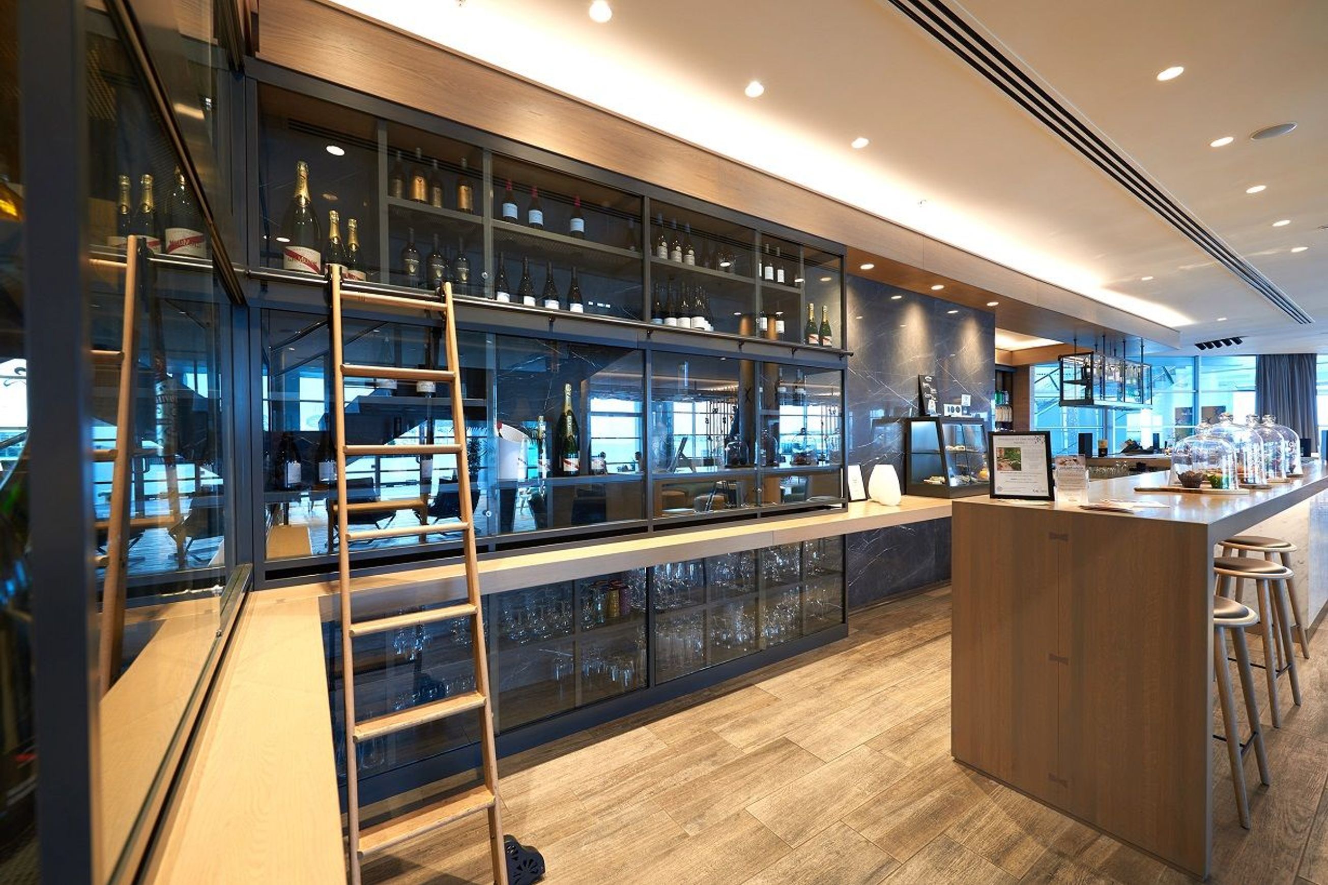 Bar & Cafe Tops