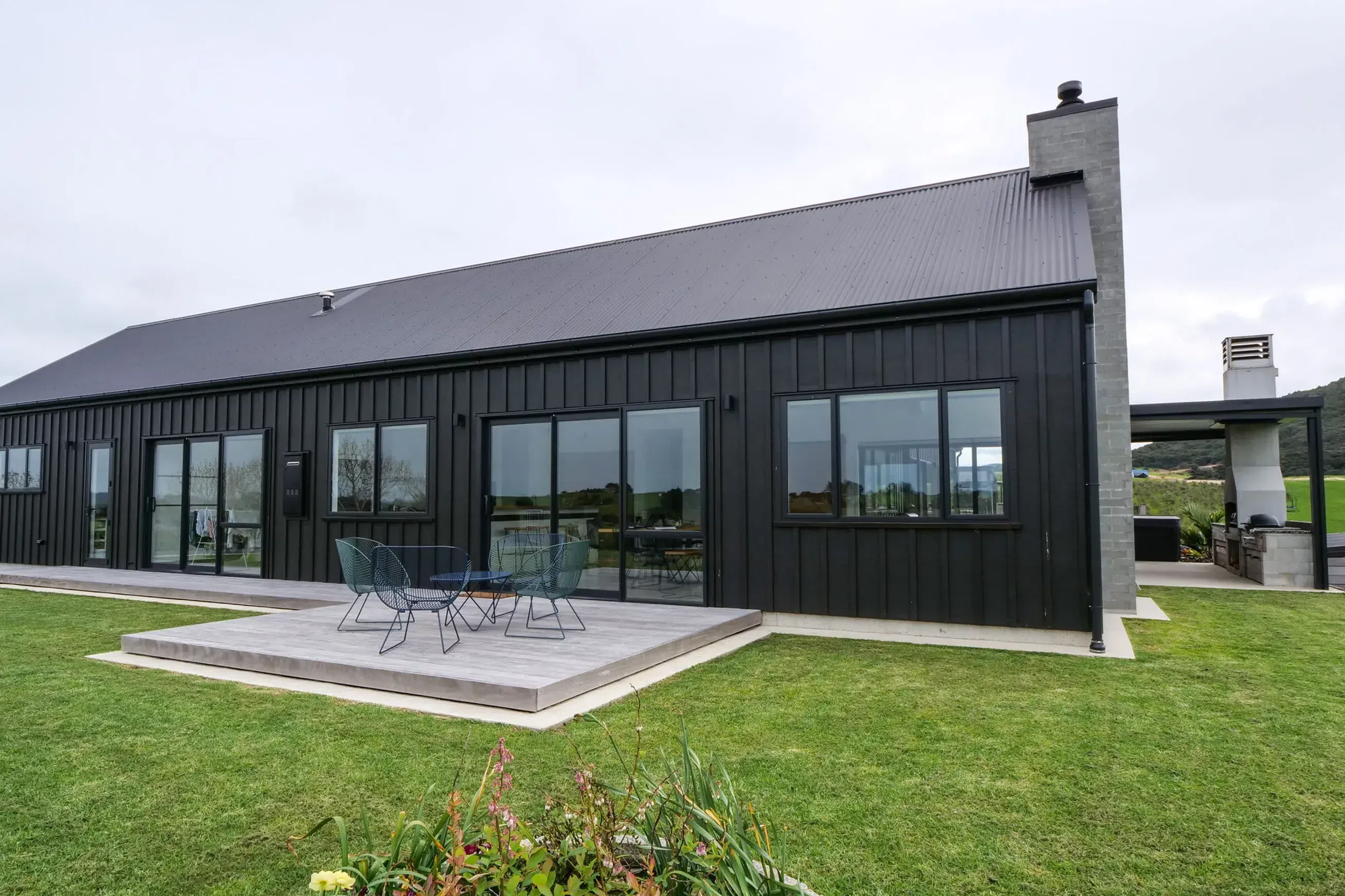 Bandsawn Finger Jointed Pine Weatherboards