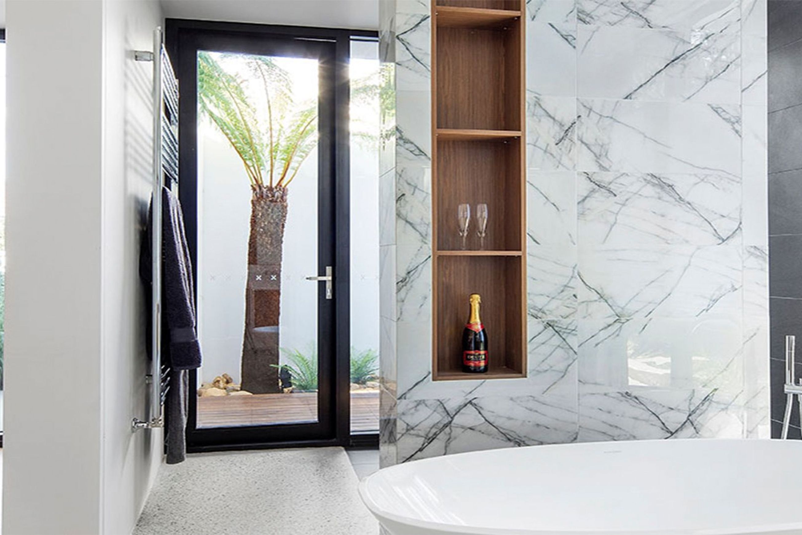Vantage | Series 729 | Thermally Broken Hinged Door
