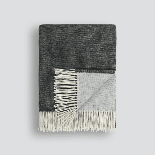 Baya Casa Throw - Anthracite | Merino Blend
